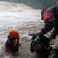 Pencarian korban tenggelam di Air Terjun Tiwu Pai pada hari kedua belum ditemukan, Tim SAR gabungan kewalahan lantaran hujan deras dan aliran air sungai semakin besar pada Senin, 12/01/2026
