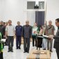 Waakil Bupati Vicente Hornai Gonsalves, ST, secara resmi melantik Penjabat Sekretaris Daerah Kabupaten Belu, Elly CH. Rambitan, SH di Ruang Kerja Bupati Kabupaten Belu.
