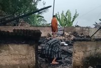 Satu Unit rumah warga Desa Compang Cibal hangus terbakar