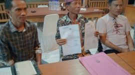 Alosius Oba Melaporkan Pater Marsel Agot di Polres Manggarai Barat pada kamis (27/02/2026).