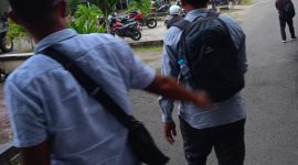 Samaila, Kades Golo Mori Enggan berkomentar banyak usai Keluar dari ruang pemeriksaan Polres Mabar pada Kamis, (5/3/26).