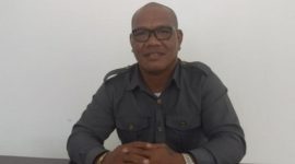 Salesius Medi, Ketua DPRD Manggarai Timur menghimbau kepada masyarakat agar selalu waspada disaat hujan dan angin kencang.