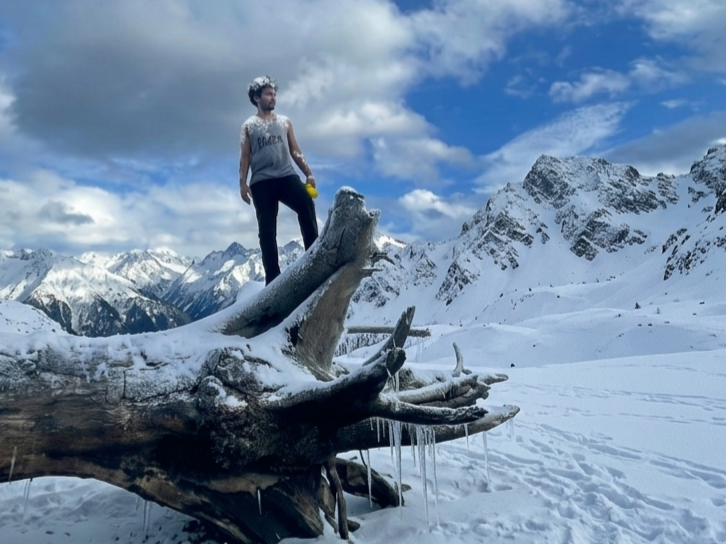 Altris Gibun, seorang aktifis mudah.