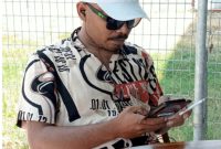 Lorens Logam, mengecam keras atas keterlibatan seorang Kades ya g terlibat dalam sengketa tanah di Muara Nggoer Desa Golo Mori.