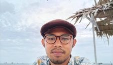 Hipatios Wirawan, Kuasa Hukum Emilia membantah tudingan bunga tinggi uang yang di pinjamkan oleh Ivon Burhan. 