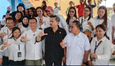 Mentri UMKM gandeng PNM melakukan kunjungan kerja ke Desa Pasir Panjang, Pulau Rinca, Kecamatan Komodo.