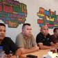 Kuasa Hukum Hasanudin dan Zakarudin saat Konfrensi Pers usai Polda NTT terbitkan SP3.