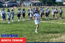 Penampilan Grup Drum Band dari SMAN 1 Boleng di Lapangan Hijau Lando, desa Mbuit. 