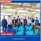Foto bersama Panitia usai Bakal Calon Kepala Desa Antonius Yulianto Hardi, di Kantor Desa Wae Jare.