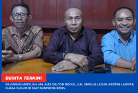 Tim Kuasa Hukum IB, saat Konfrensi Pers terkait Kasus Dugaan Penyebaran data pribadi oleh EH.