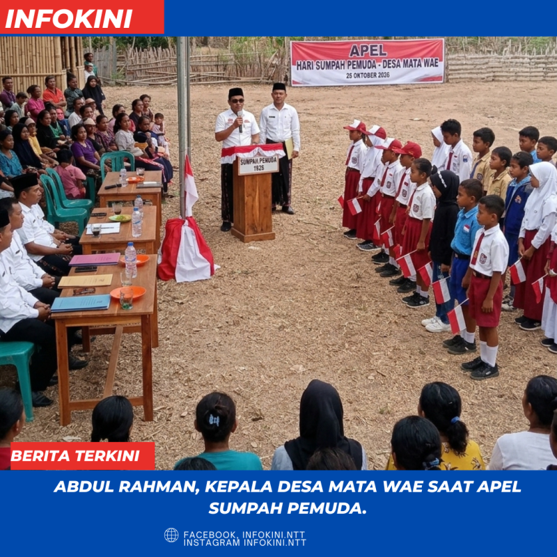 Abdul Rahman, Kepala Desa Mata Wae Selaku Inspektur Upacara Saat Apel Sumpah Pemuda.